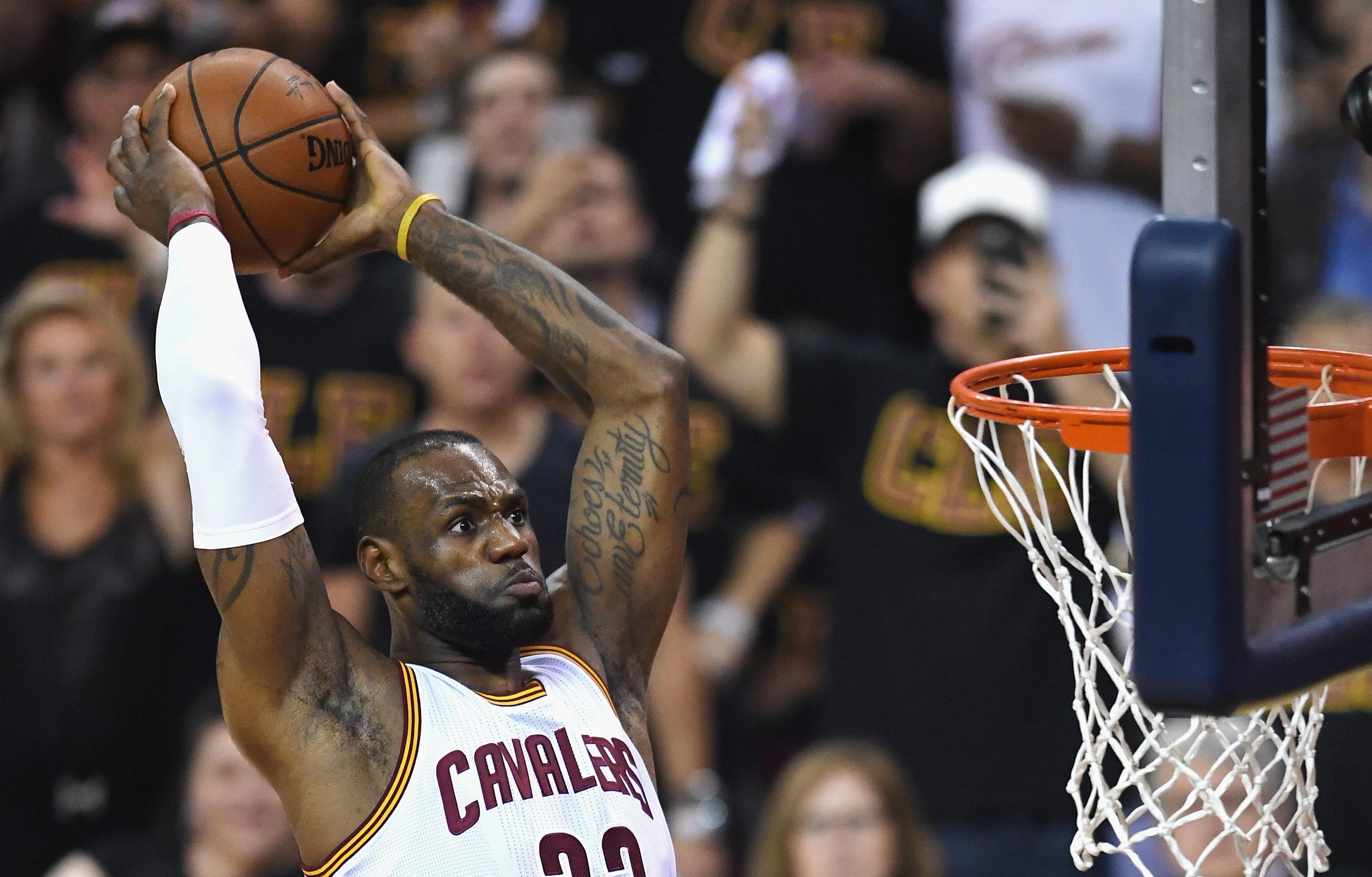 NBA2K选手刷新世界纪录，震撼全场