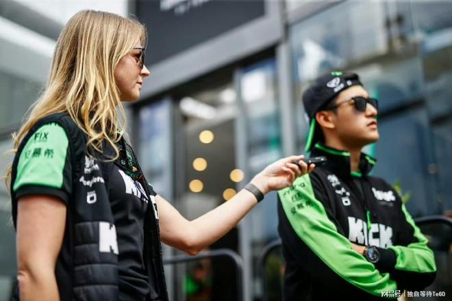索伯车队完胜哈斯车队,周冠宇点燃赛场 索伯车队完胜哈斯车队,周冠宇点燃赛场