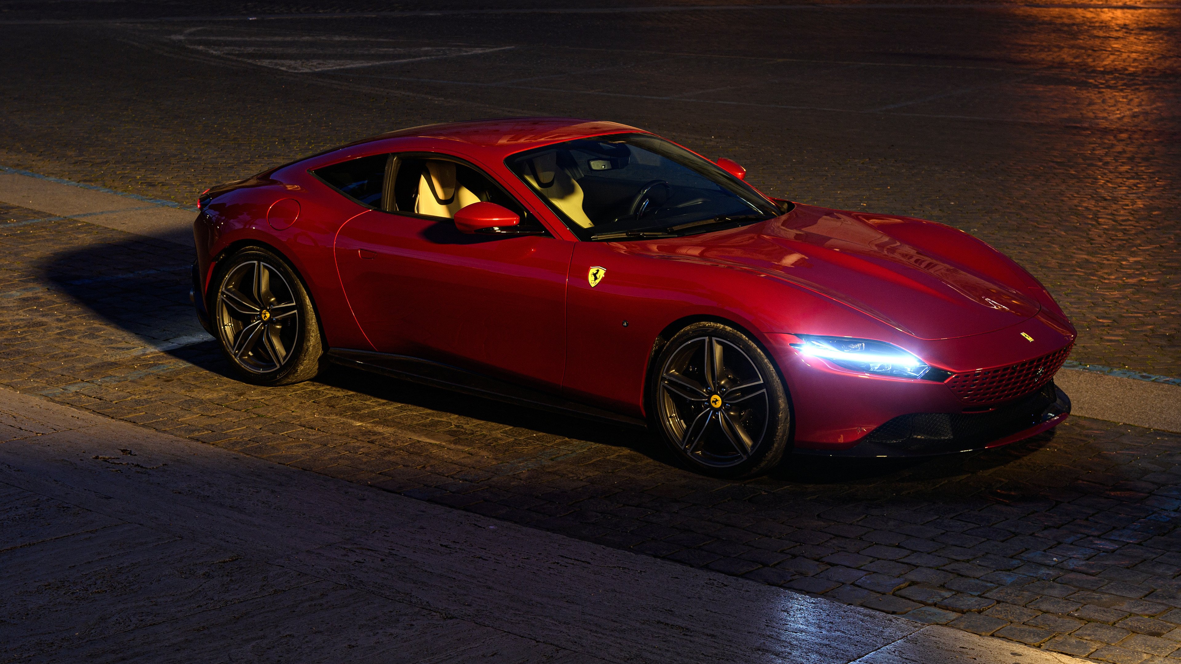 不仅仅是足球，当哥伦比亚的引擎在巴黎街头轰鸣