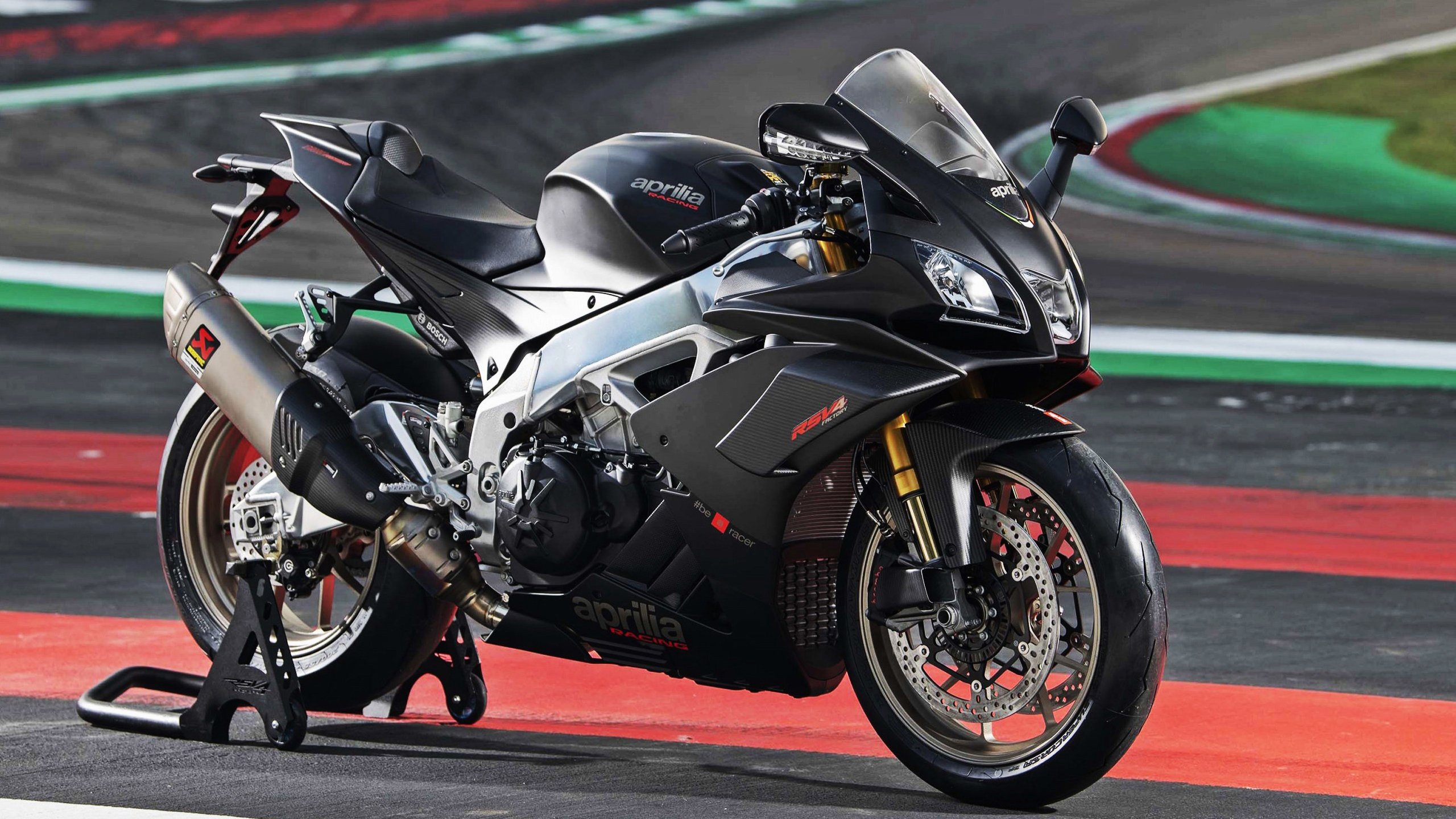 钢铁丛林与炽热图腾,当喀麦隆足球的野性灵魂击溃马德里战术机器