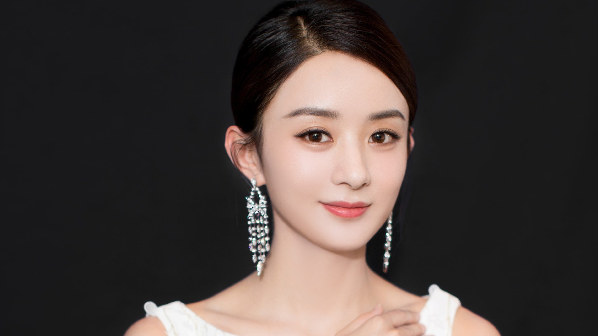 开云体育app-东瀛利刃刺穿混沌，亚平宁坚盾锁死艺术—当久保建英的爆点与尤文的混凝土在足球宇宙两极闪耀