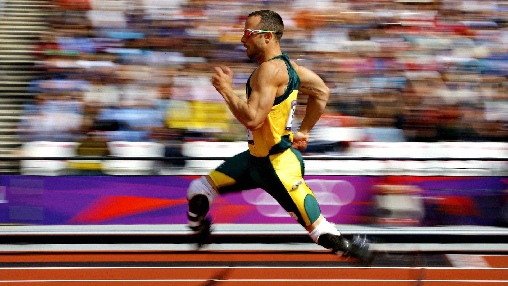 开云sport-要写出唯一性，关键在于颠覆常规认知，不是C罗靠个人能力生吃对手，而是他如何成为一支非传统强队的战术发动机与精神节拍器。好的标题是成功的一半，让我们先构思一个既能点题又富有深意的标题